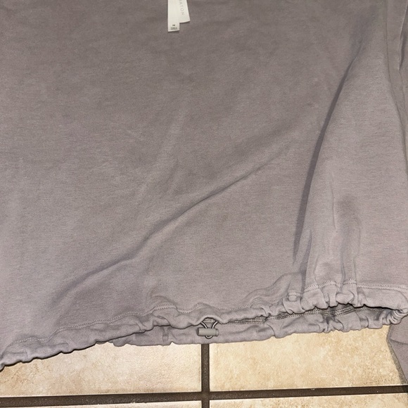 Aritzia The Group By Babaton Region Sweatshirt Cinchable Crew Neck Crop size M - Picture 3 of 8